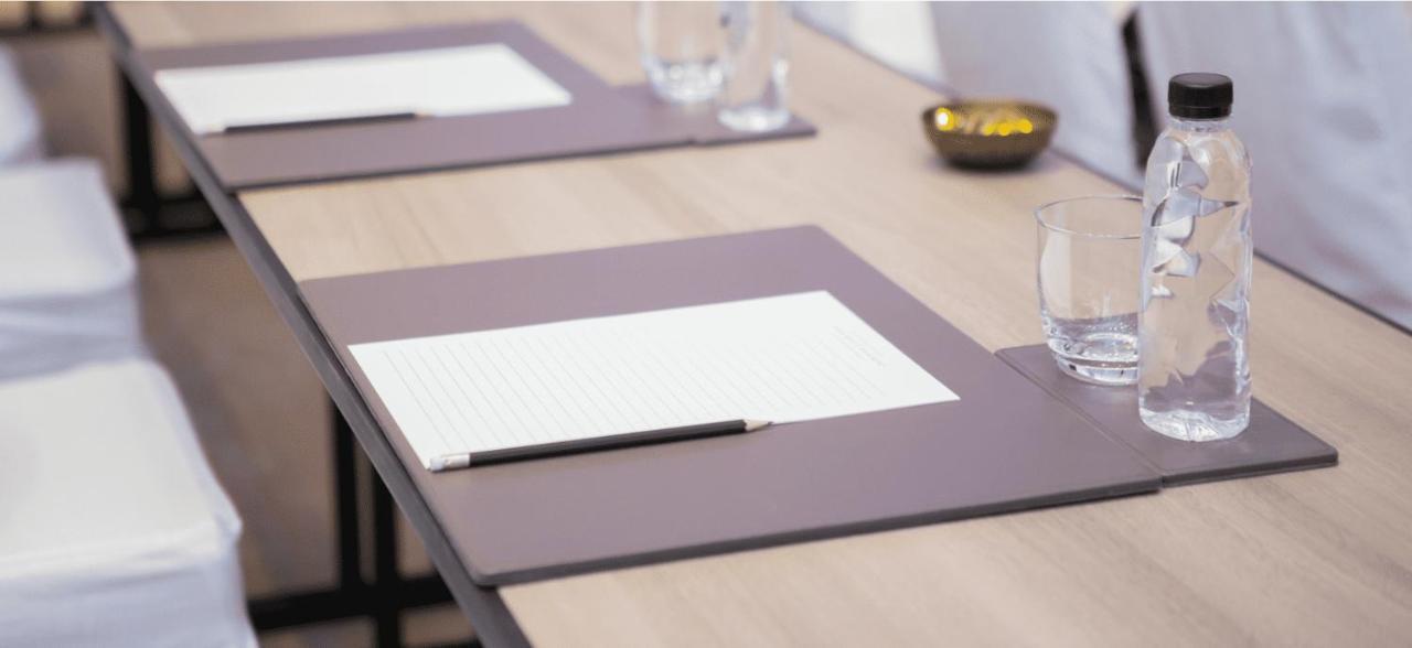 Versante Hotel Richmond Exterior foto A table pad