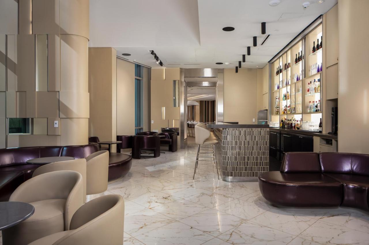 Versante Hotel Richmond Exterior foto The lounge at the airport