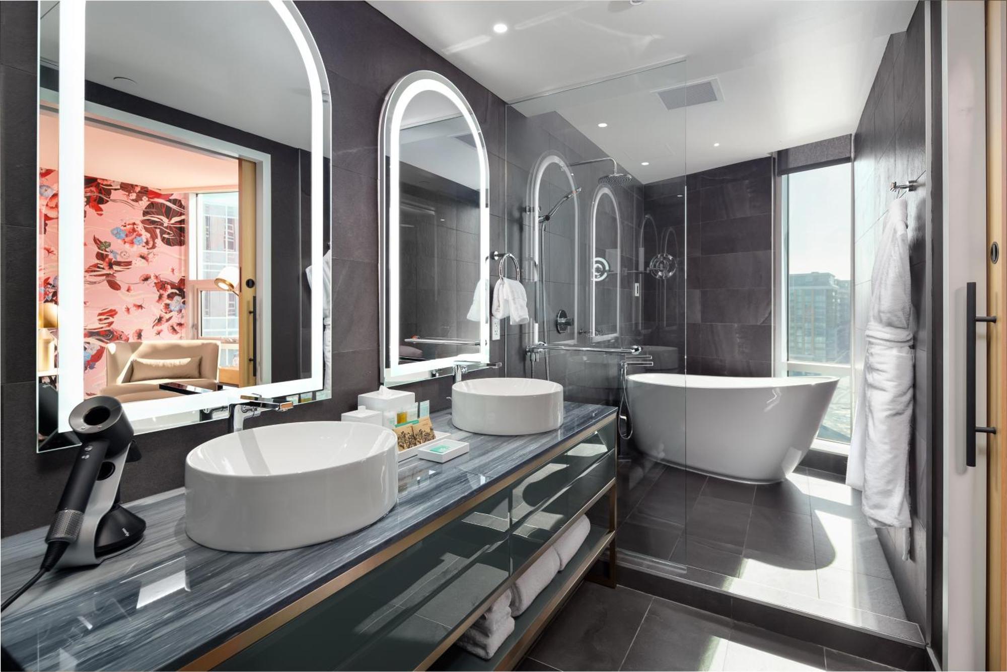Versante Hotel Richmond Zimmer foto Bathroom